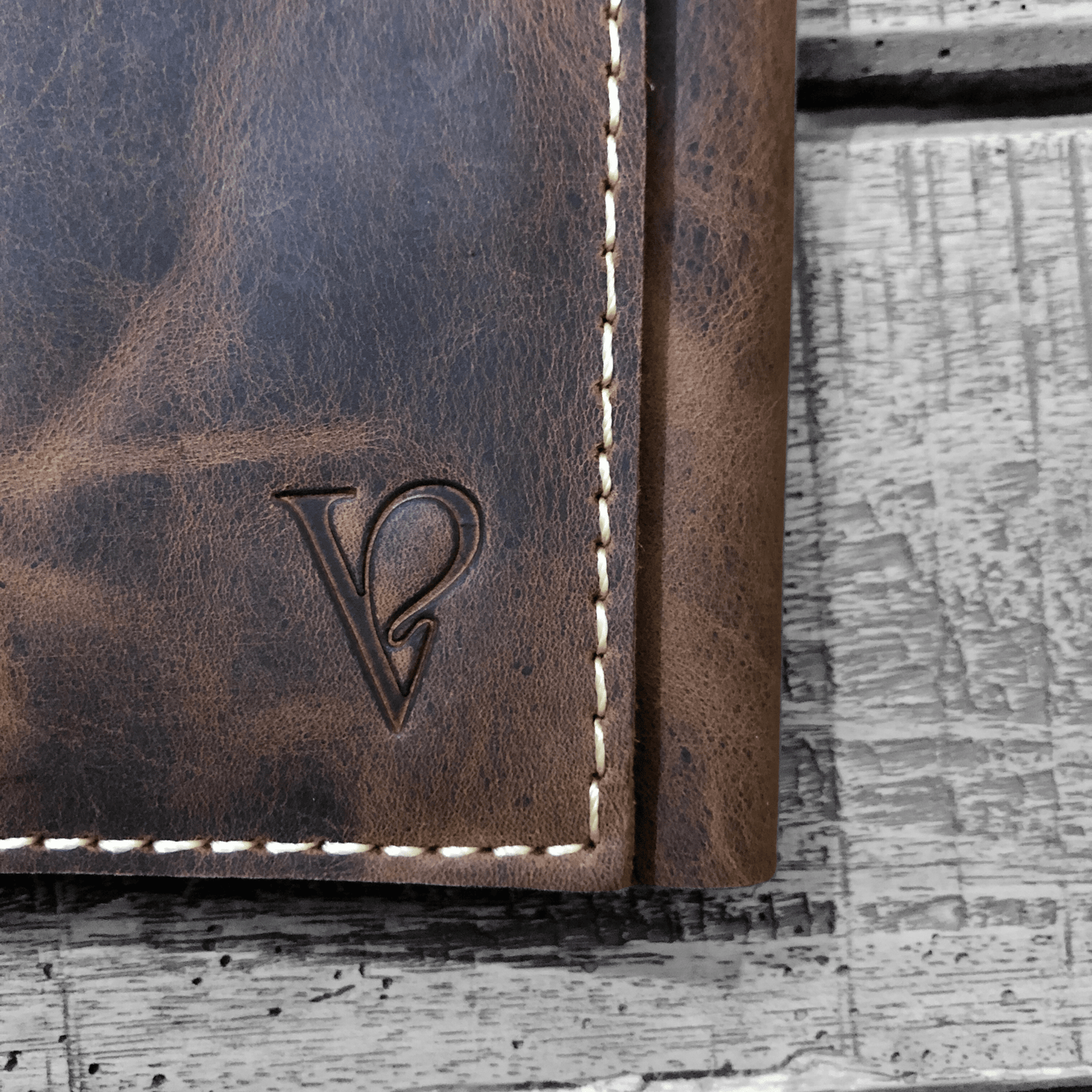 Rustic 1.0 - Trifold Leather Wallet