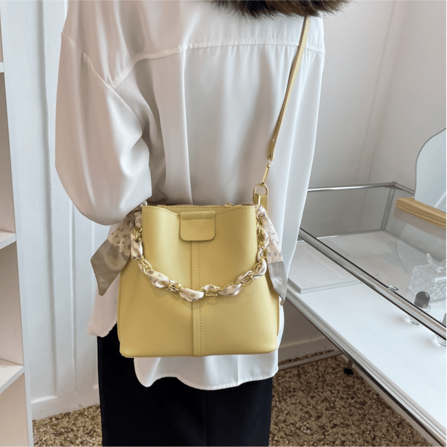 Chic Chain Bucket Tote Bag