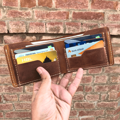 Sandstone Classic 2.0 - Minimalist Bifold Leather Wallet