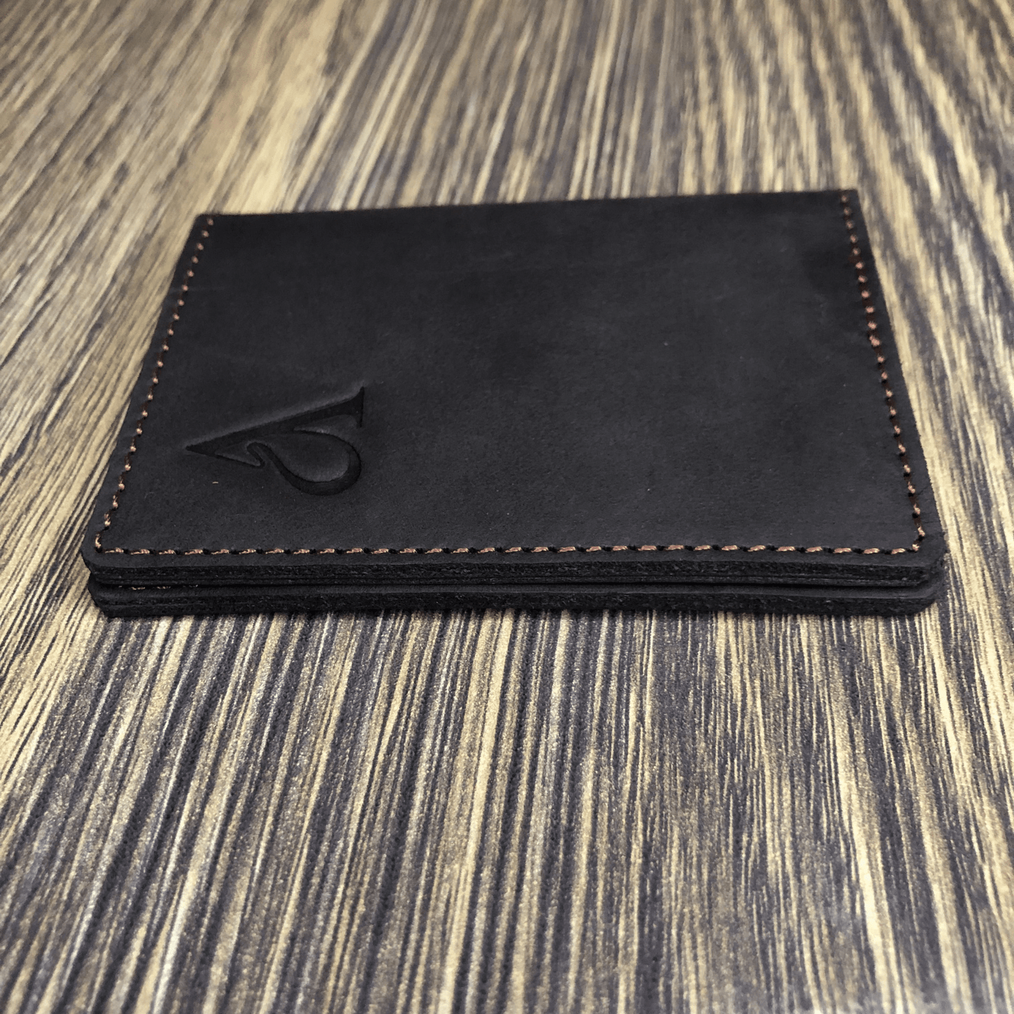 Chokas Cocoa - Minimalist Leather Card Holder