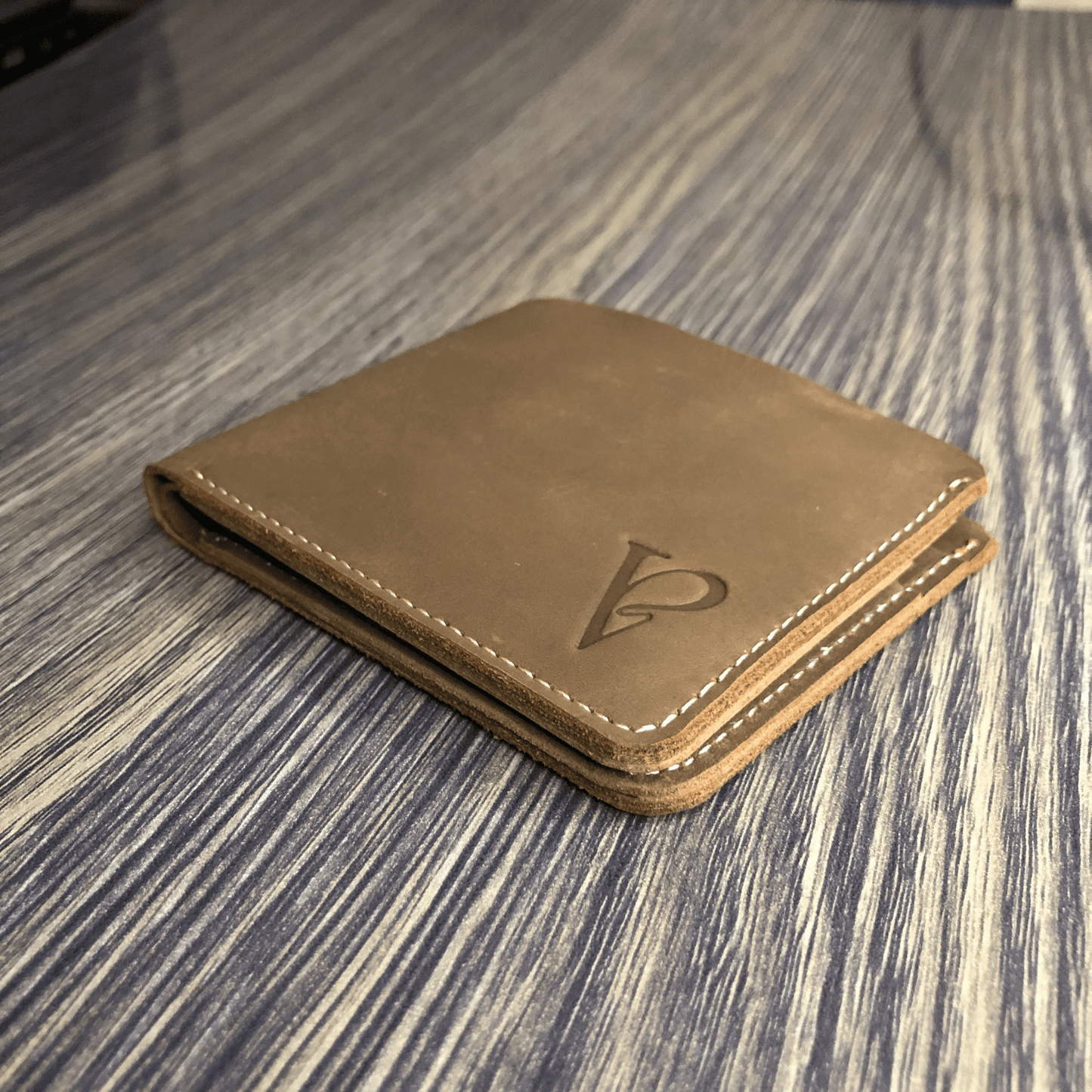 Sandstone Classic - Minimalist Bifold Wallet