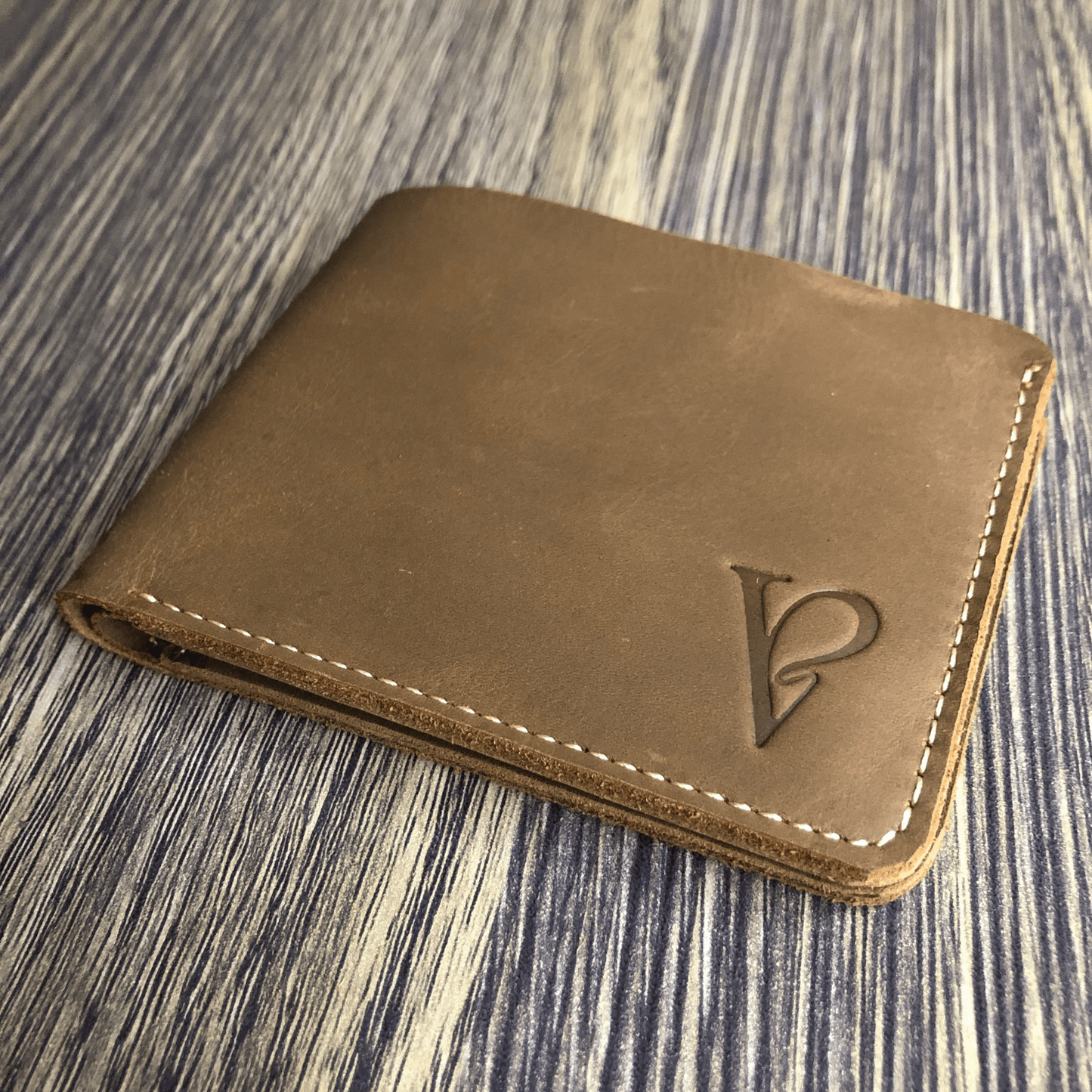 Sandstone Classic - Minimalist Bifold Wallet